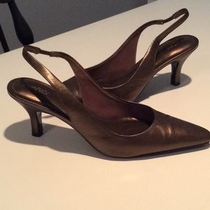 East 5th bronze leather slingback heels size 7